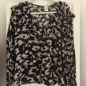 American Rag Black and White Floral Blouse